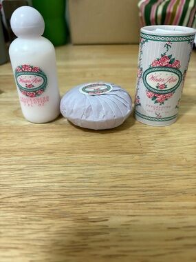 Avon Pink and White Winter Rose Toiletry Set